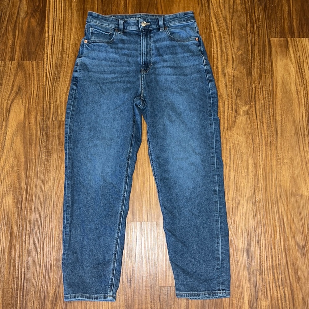 American Eagle Mom Jeans